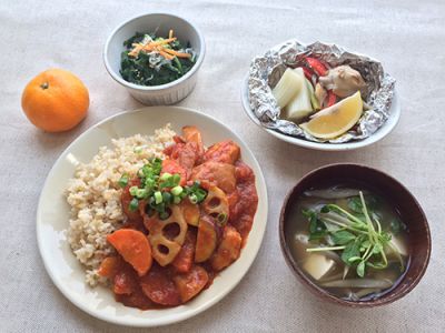 ささみと根菜のカレーライス定食（イメージ）